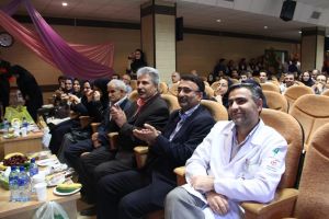 جشن بازنشستگی پرسنل مرکز قلب و عروق شهید رجایی  در نیمه اول سال۱۳۹۱: عکس شماره 7 / 12